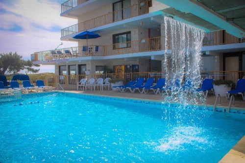 Roman Holiday Resort - image 17
