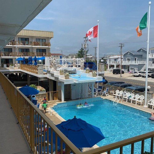 Roman Holiday Resort - image 20