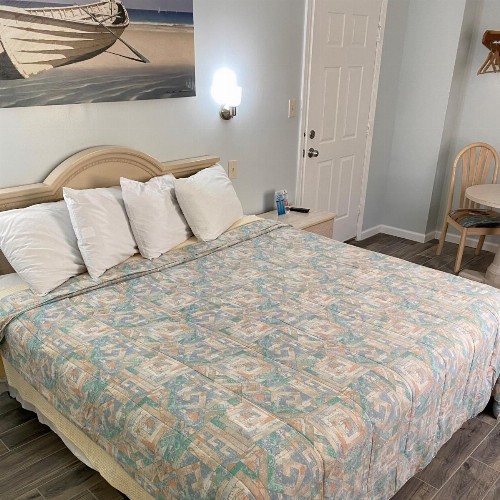 Roman Holiday Resort - image 5