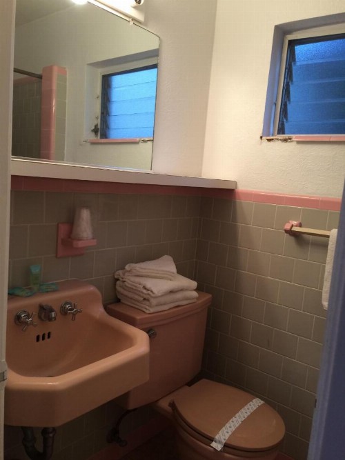 Royal Court Motel - image 21