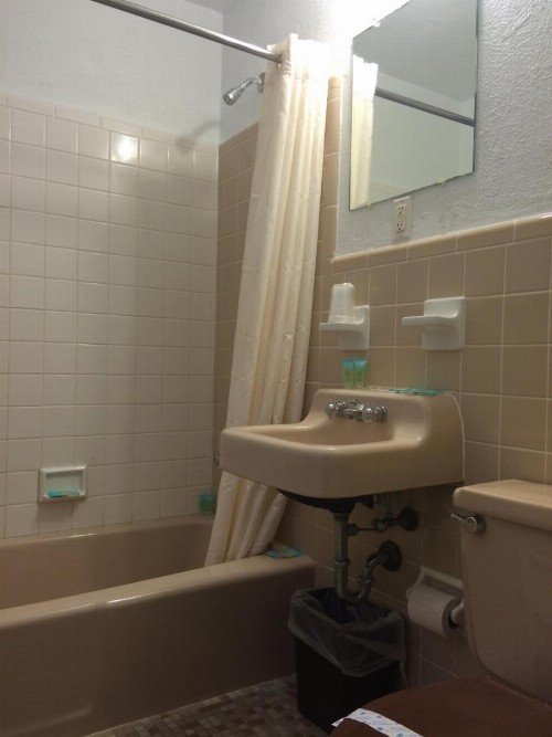 Royal Court Motel - image 26