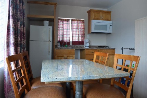 Royal Court Motel - image 38
