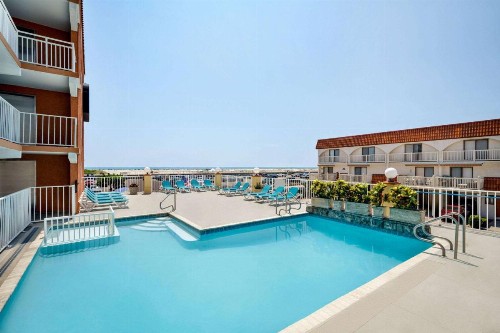 Days Inn & Suites by Wyndham Wildwood - image 10