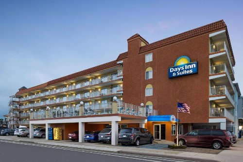 Days Inn & Suites by Wyndham Wildwood - image 29