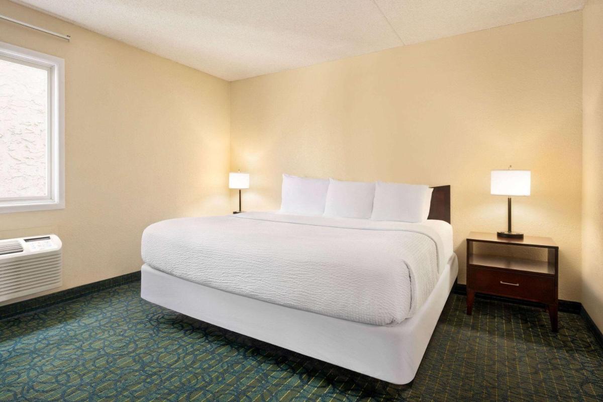 Days Inn & Suites by Wyndham Wildwood - image 4