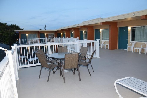 Seahorse Inn - image 13