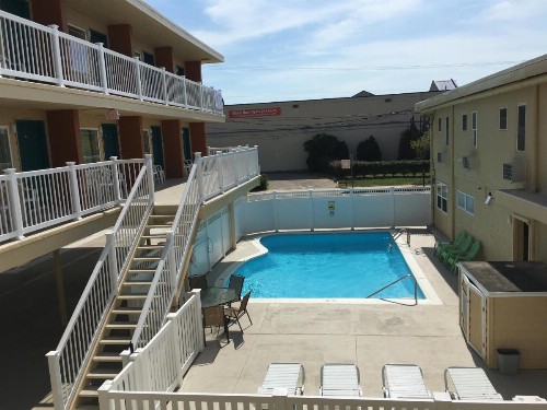 Seahorse Inn - image 31
