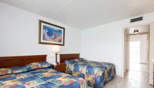 Brittany Motel - image 11