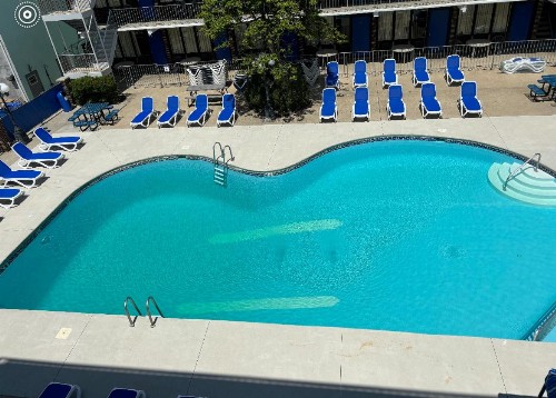 Brittany Motel - image 24
