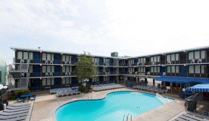 Brittany Motel - image 5