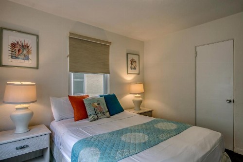 Daytona Inn and Suites - image 23