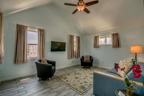 Daytona Inn and Suites - image 39