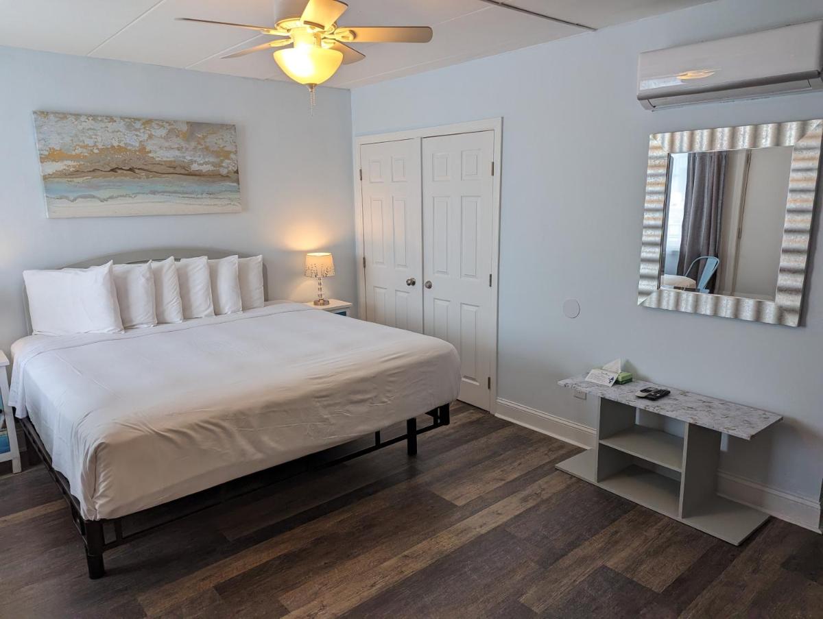 Daytona Inn and Suites - image 7