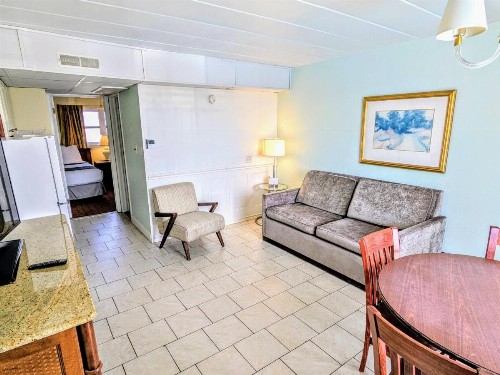 Quebec Motel - image 23