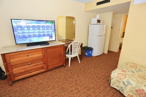 Quebec Motel - image 24