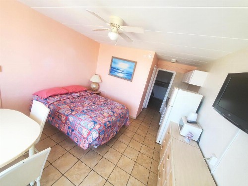 Caprice Motel - Wildwood - image 12