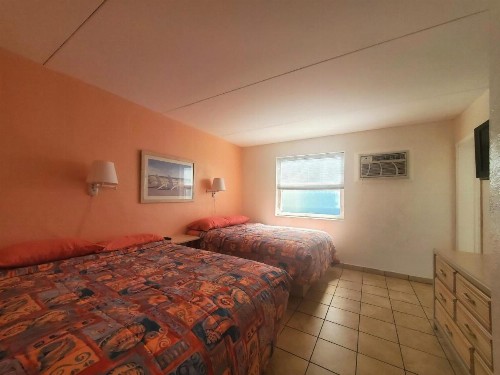 Caprice Motel - Wildwood - image 21