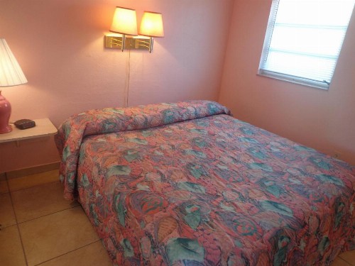 Caprice Motel - Wildwood - image 27