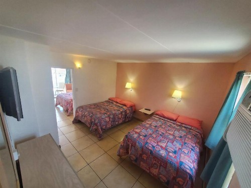 Caprice Motel - Wildwood - image 5