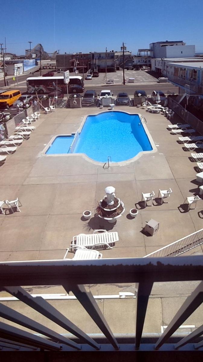 Caprice Motel - Wildwood - image 6