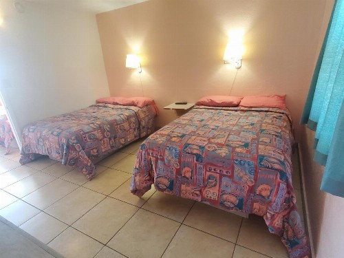 Caprice Motel - Wildwood - image 7