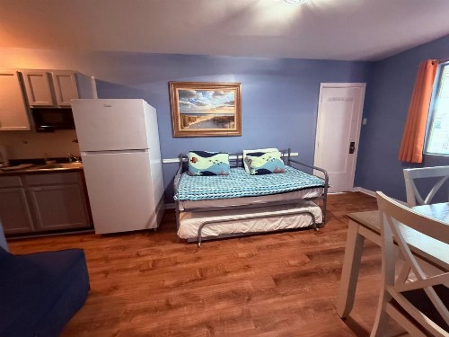 Twilight Motel - image 36