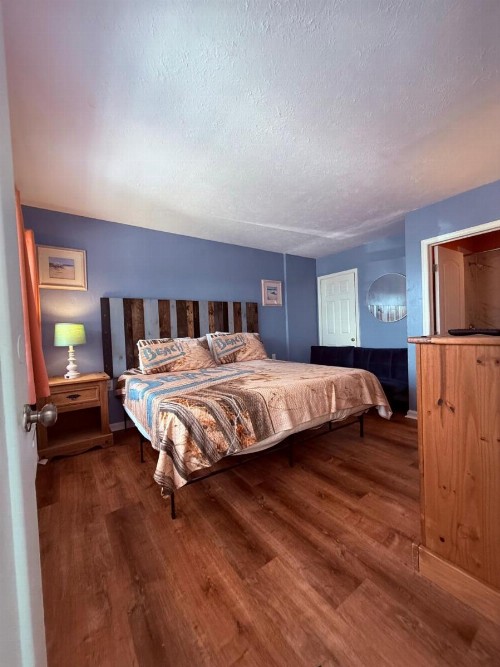Twilight Motel - image 8