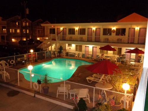 Fountain Motel - image 1