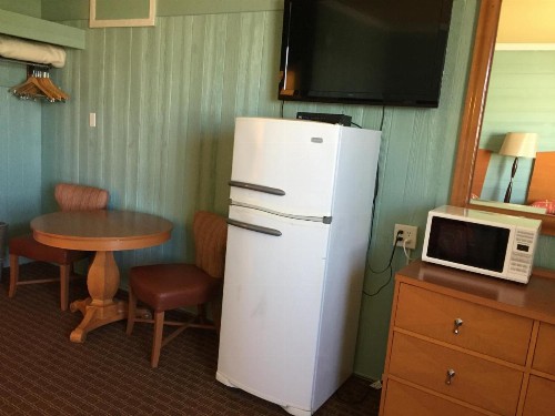 Dolphin Inn - image 50