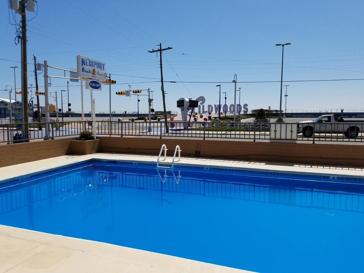 Newport Beach Resort - image 6