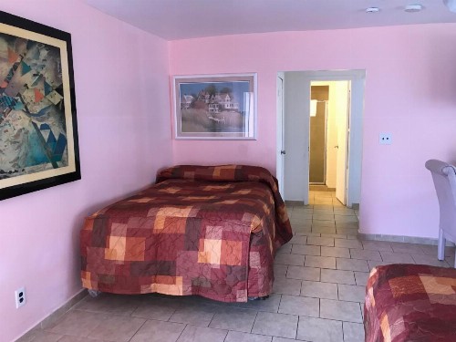 El Ray Motel - image 5