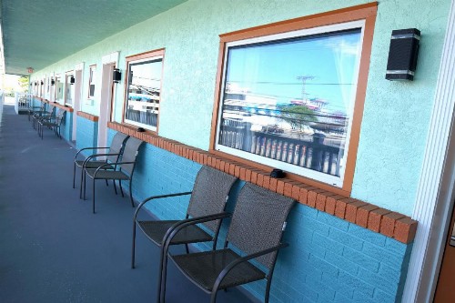 Beachside Resort - image 4