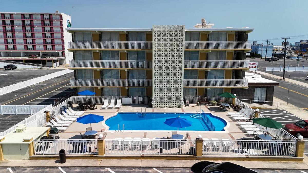Landmark Motel - main image