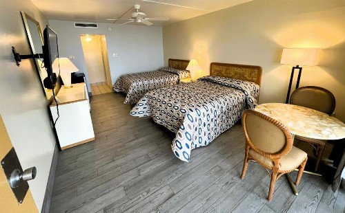 Landmark Motel - image 25
