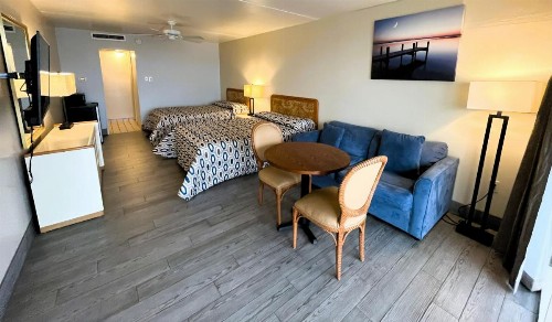 Landmark Motel - image 33