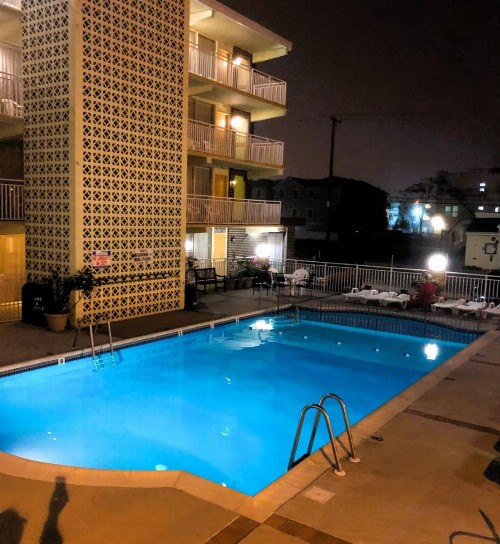 Landmark Motel - image 36