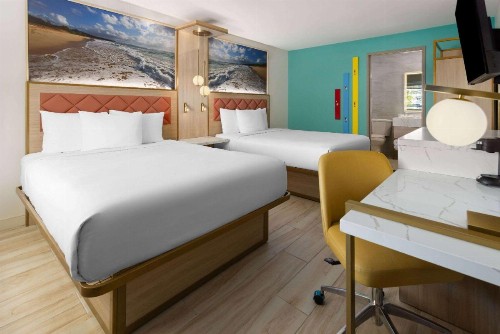 Binns Motor Inn - image 11