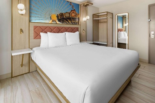 Binns Motor Inn - image 29