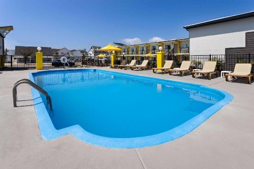 Binns Motor Inn - image 38