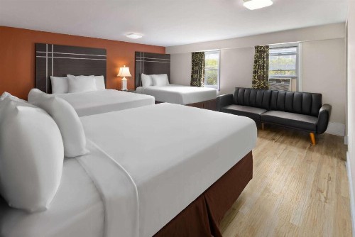 Wildwood Inn - image 19