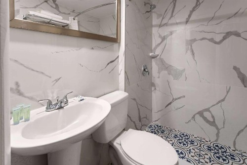 Wildwood Inn - image 26