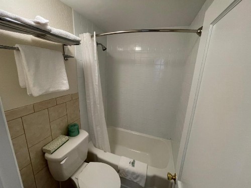 Wildwood Inn - image 46