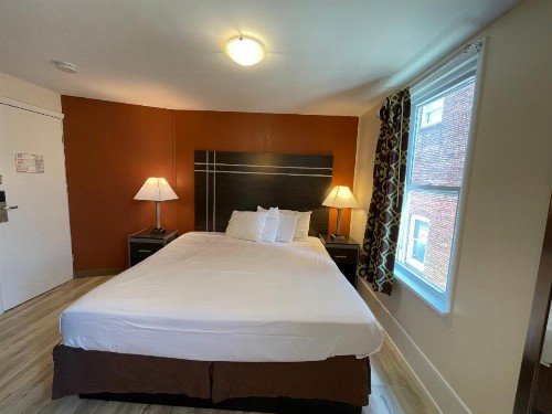 Wildwood Inn - image 50