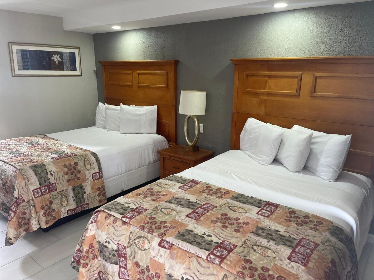 Paradise Inn - main image