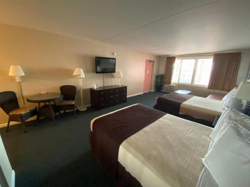 Sea-N-Sun Resort Motel - image 10