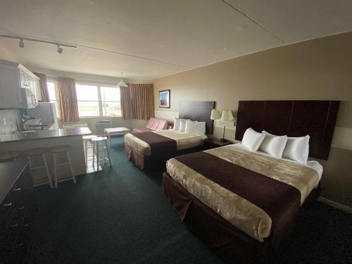 Sea-N-Sun Resort Motel - image 11