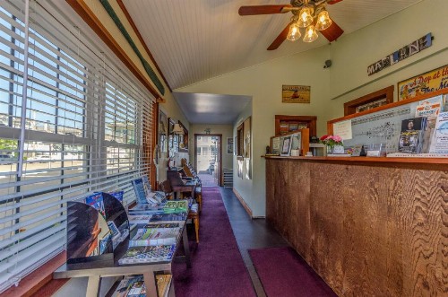 Marlane Motel - image 13