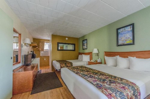 Marlane Motel - image 20