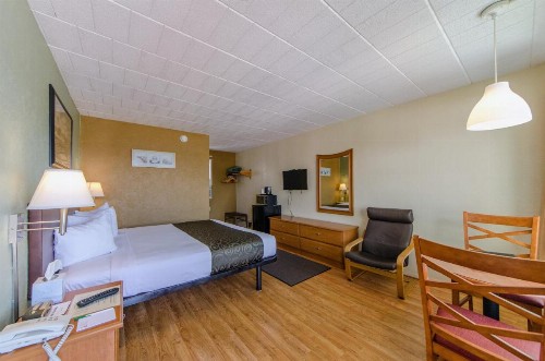 Marlane Motel - image 26