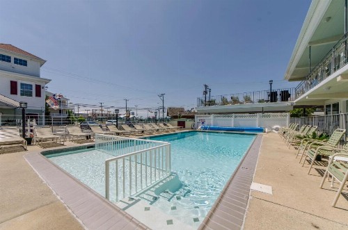 Marlane Motel - image 32